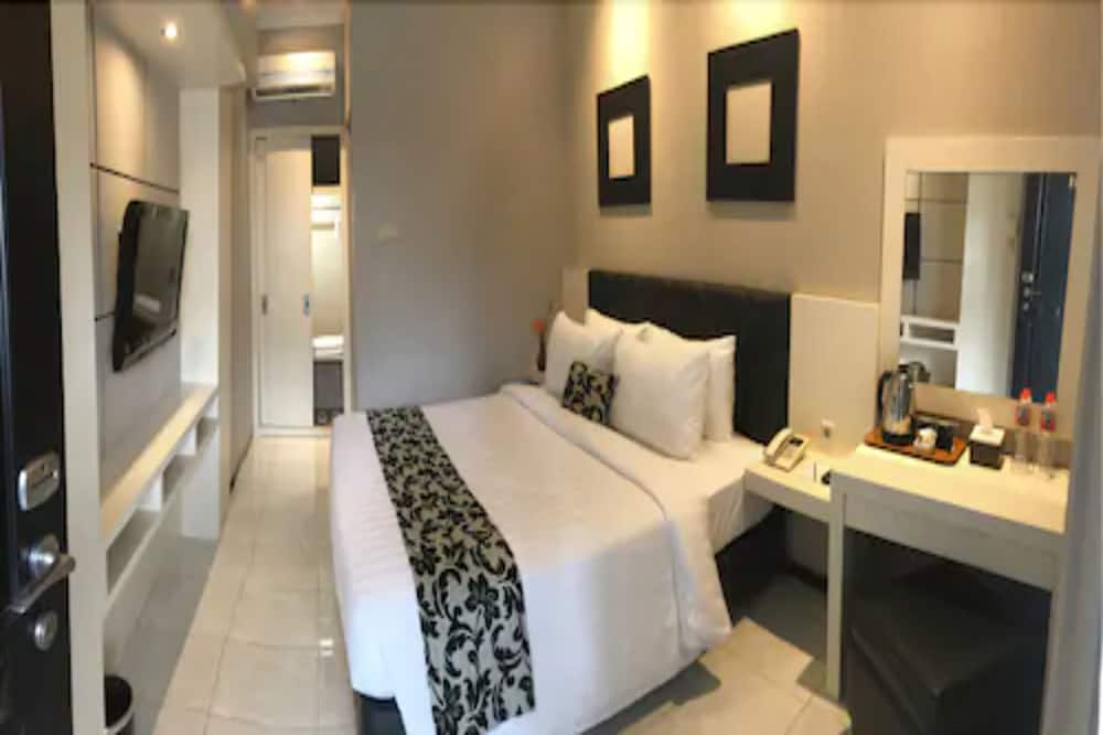 Luminor Hotel Jember (ex Panorama Hotel) 21/65