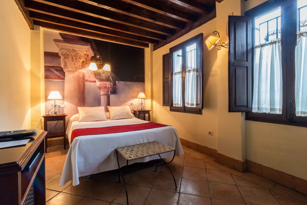 Casa Del Capitel Nazari 53/70