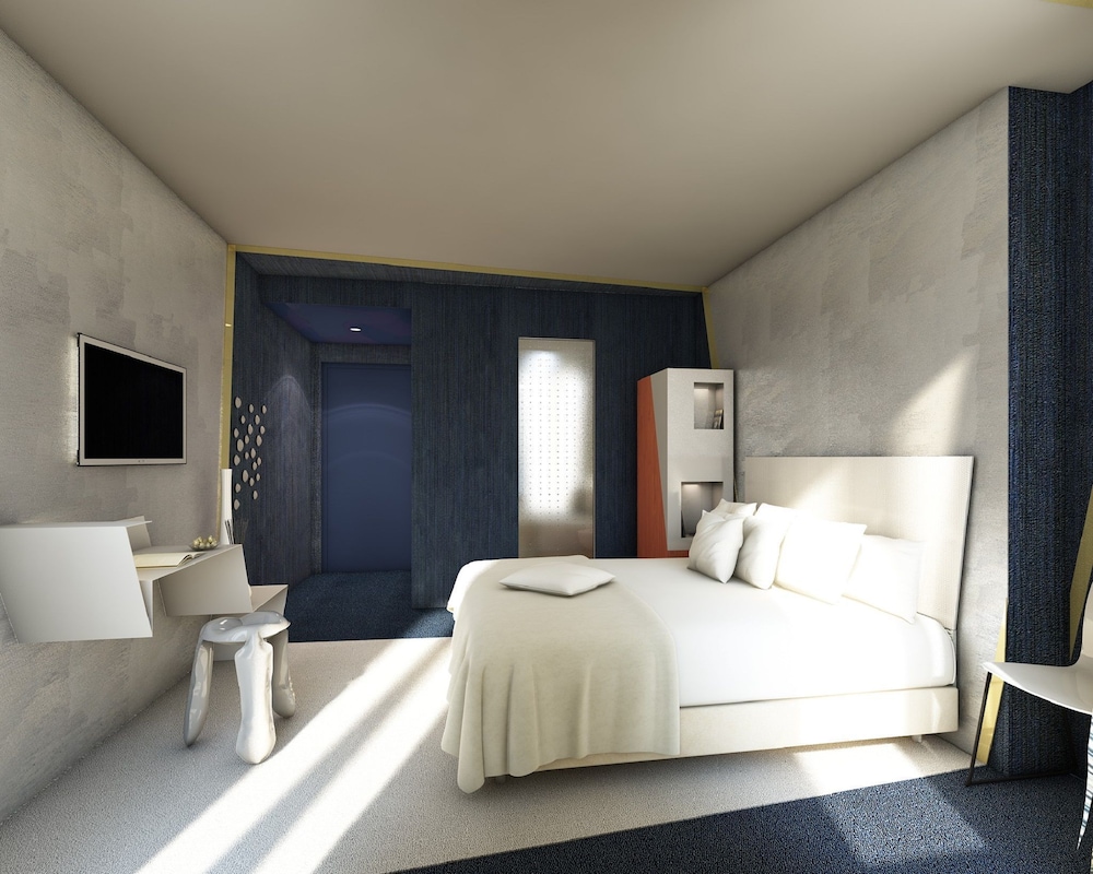 Hotel Le Malown 7/28