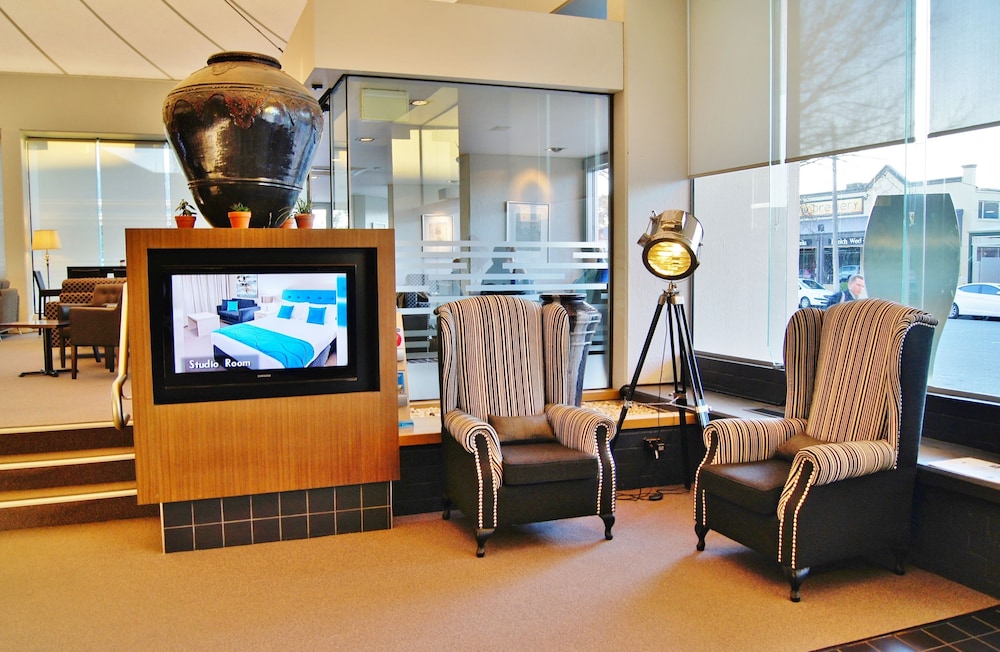 Pavilion Hotel Wagga Wagga 31/34