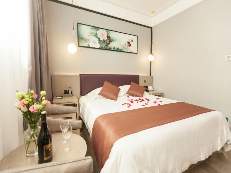 Gya Jiaxing Tongxiang City Century Avenue Hotel 7/16