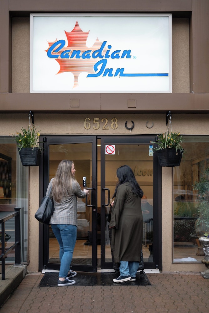 Canadian Inn 5/34