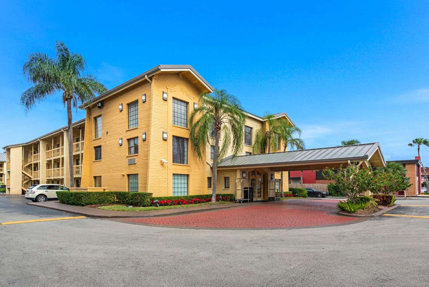La Quinta Inn by Wyndham Miami Airport North 18/23