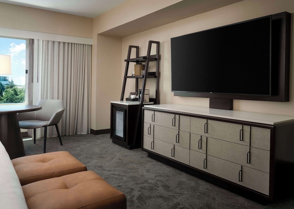Hyatt Regency Sacramento 8/63