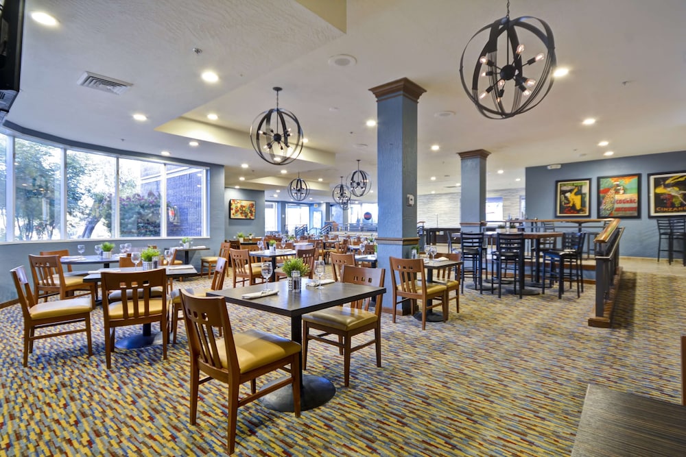 Doubletree By Hilton Phoenix North 50/73