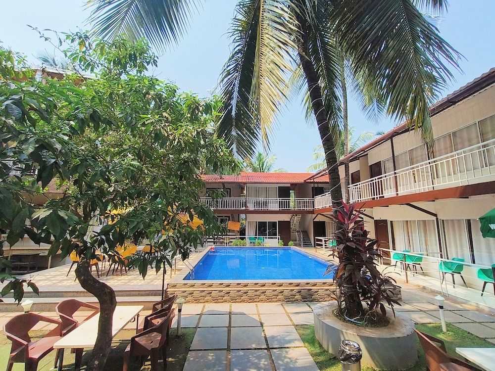 Beach Walk Resort - Goa 29/35