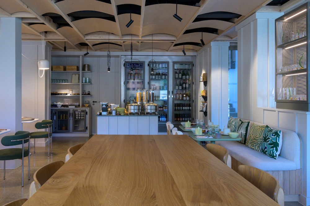 Hotel de La Plage 33/50