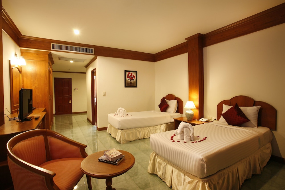 Jiraporn Hill Resort Patong Phuket 34/59