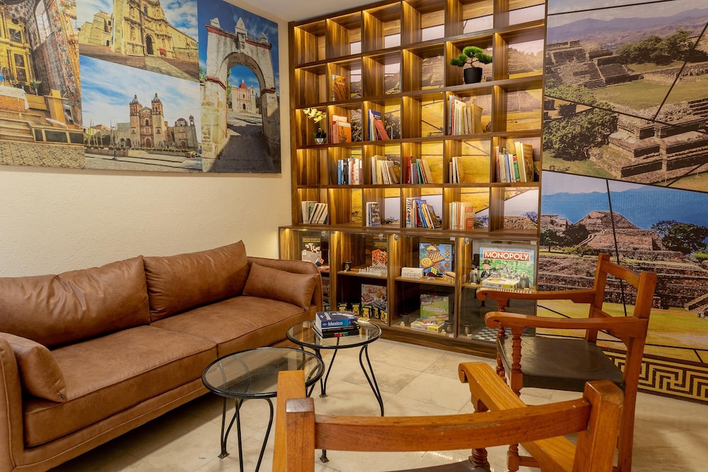 Hotel Marques del Valle 29/50