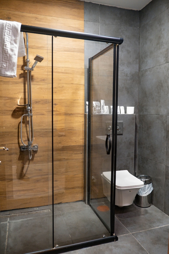 Eva Boutique Hotel 50/50