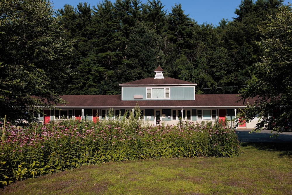 The Briarcliff Motel 5/58