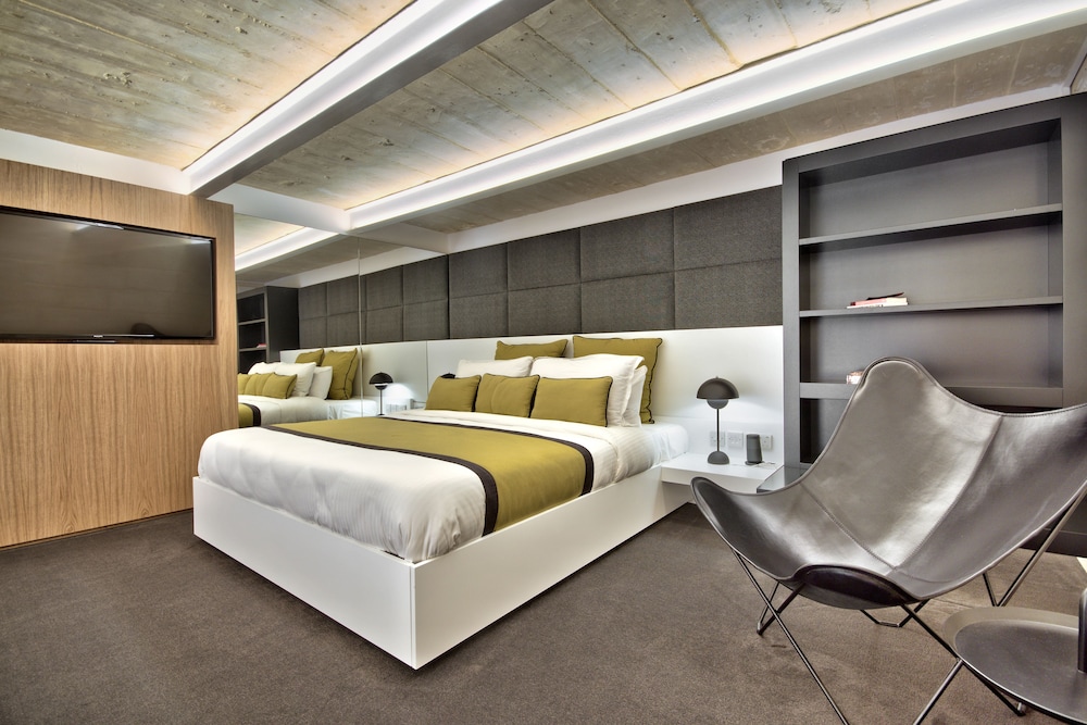 HONEYMOON, DUPLEX, FAMILY SUITE