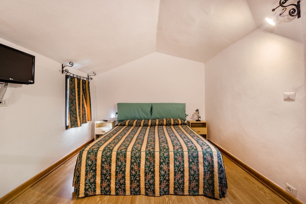 Ippotur Medieval Resort 12/50