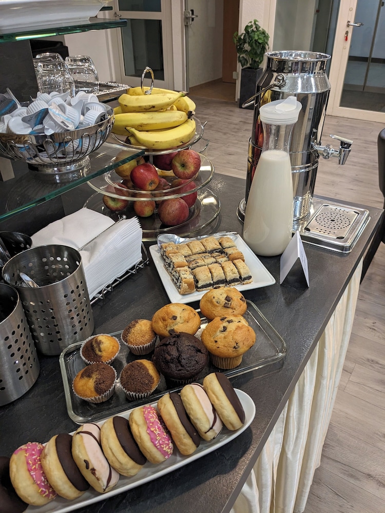 Adler Hotel Frankfurt 39/50