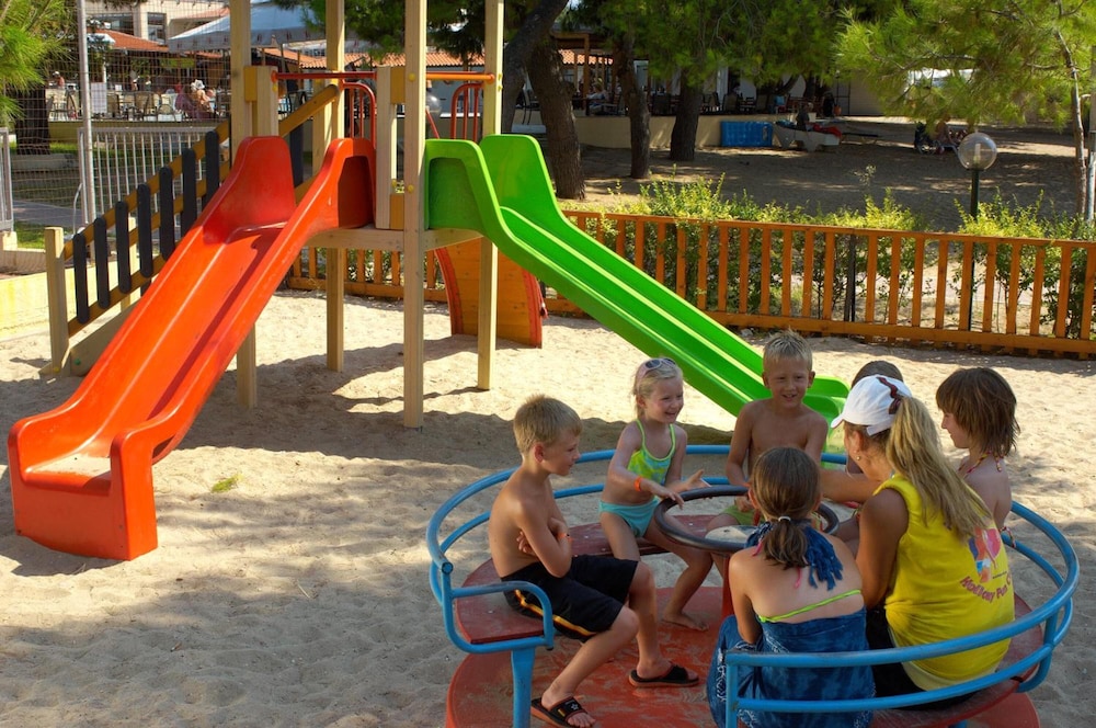 Portes Beach Hotel 41/64