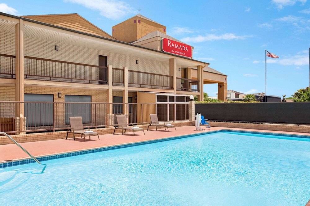 Ramada by Wyndham San Antonio Near SeaWorld/Lackland AFB 10/63