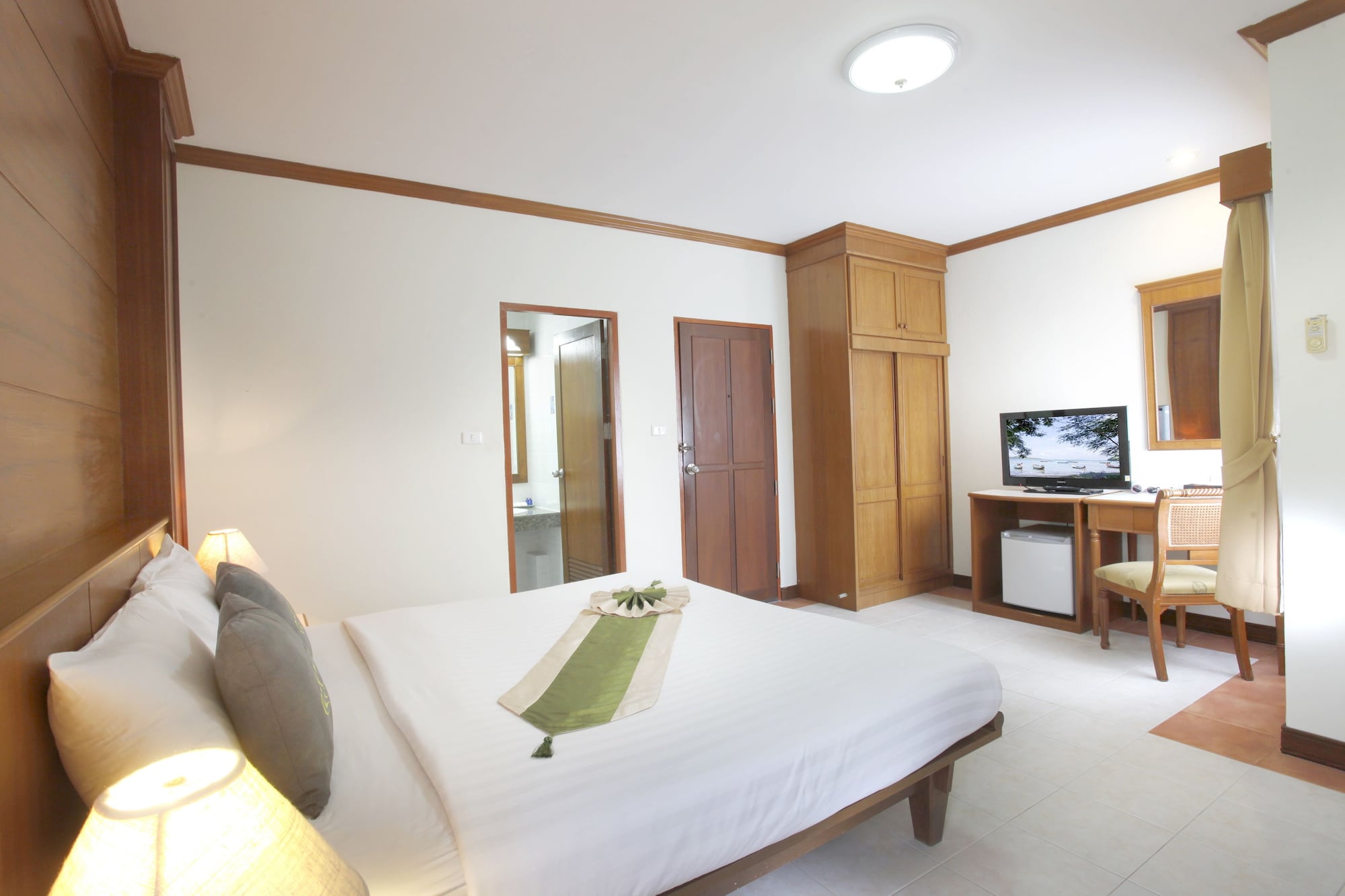 2 BEDROOMS, FAMILY, VILLA