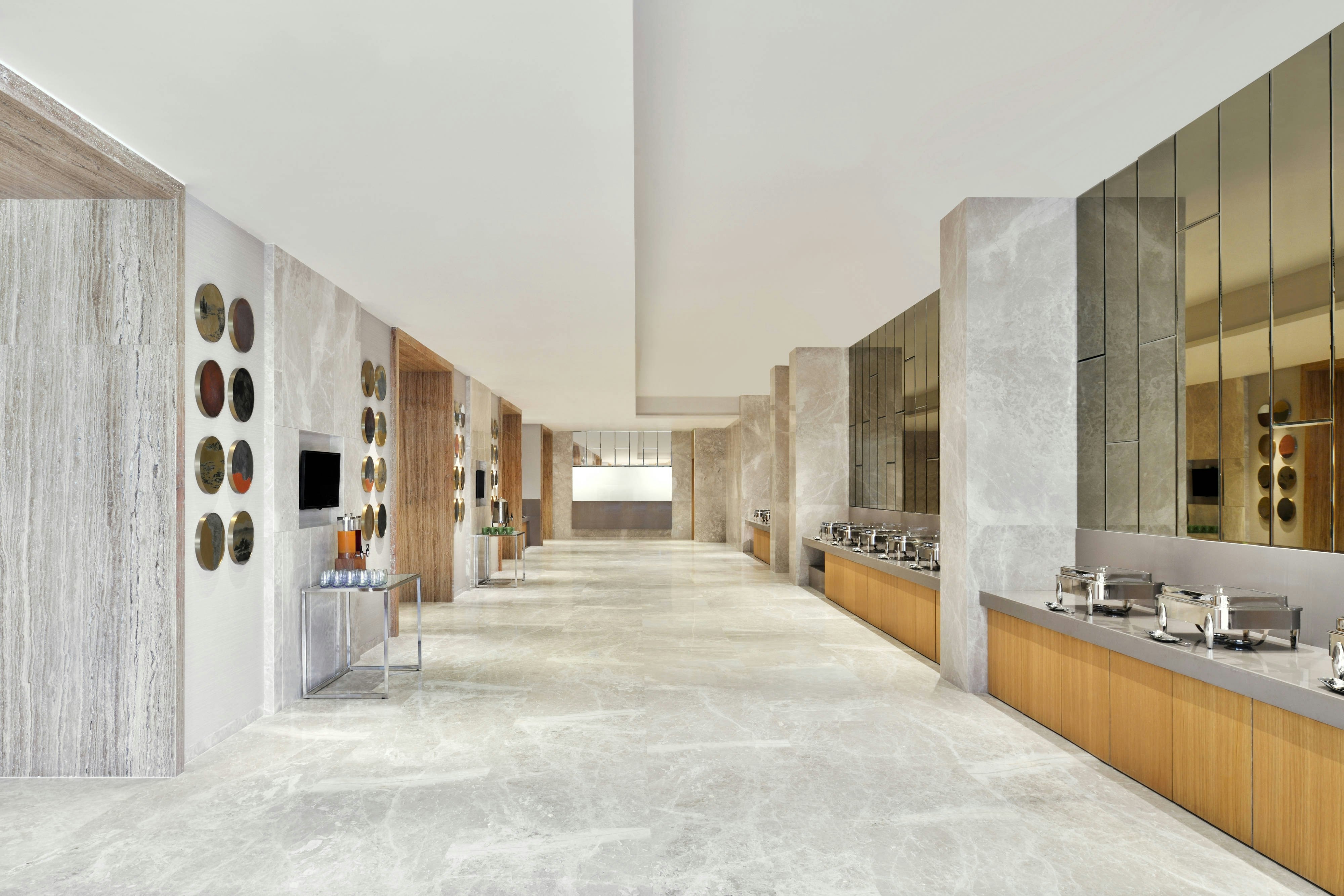 Courtyard by Marriott Nashik 6/17