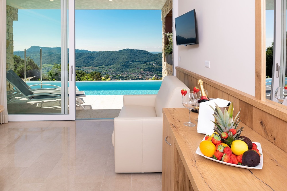 Golf Hotel Ca' Degli Ulivi 52/72