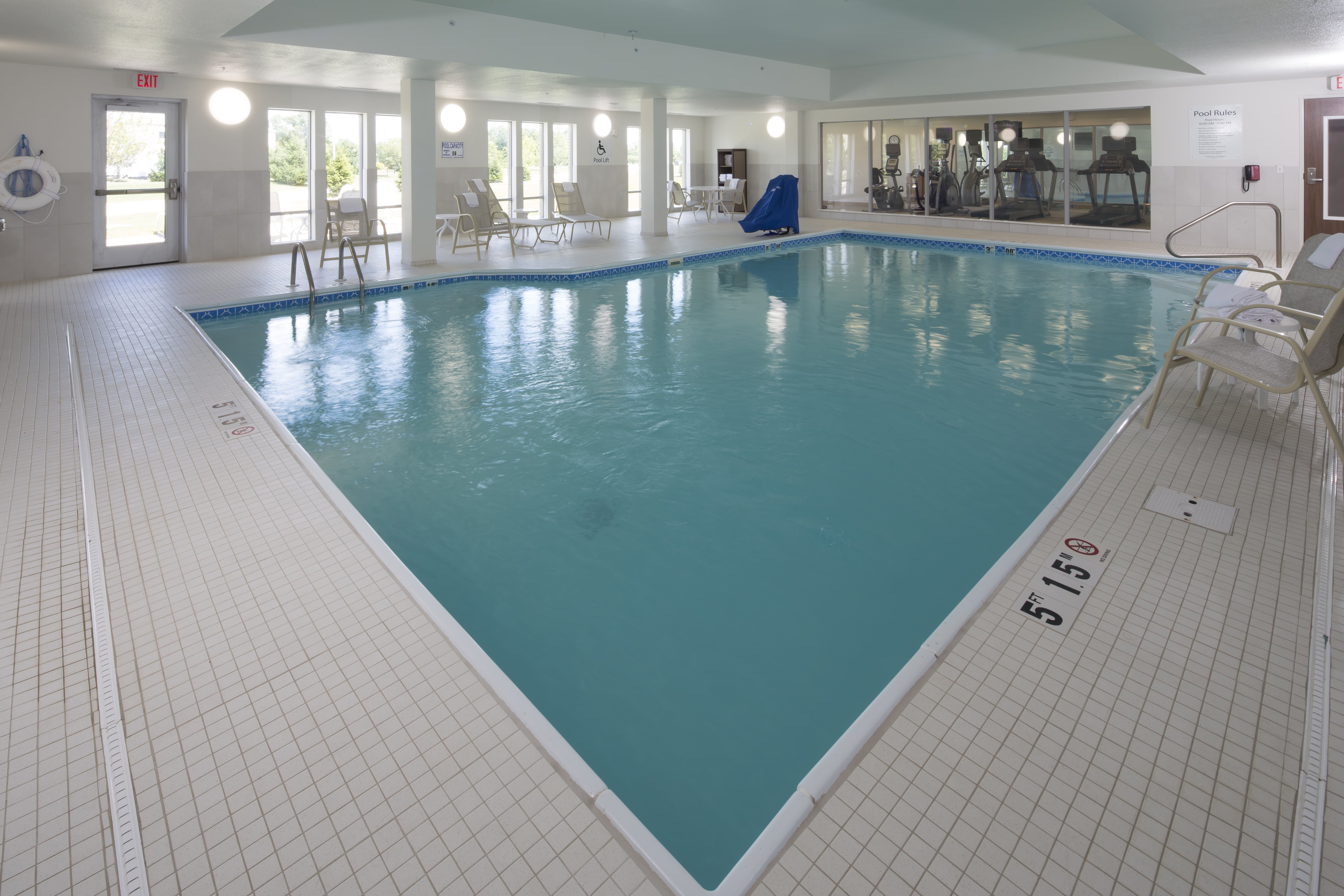 Holiday Inn Express And Suites Rochester Hill Detroit Area 29/47