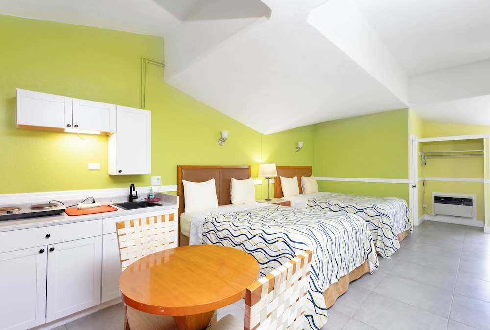 Warm Mineral Springs Motel 13/45