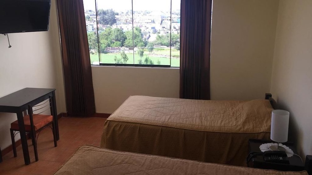 Casa Mores Inn 10/27