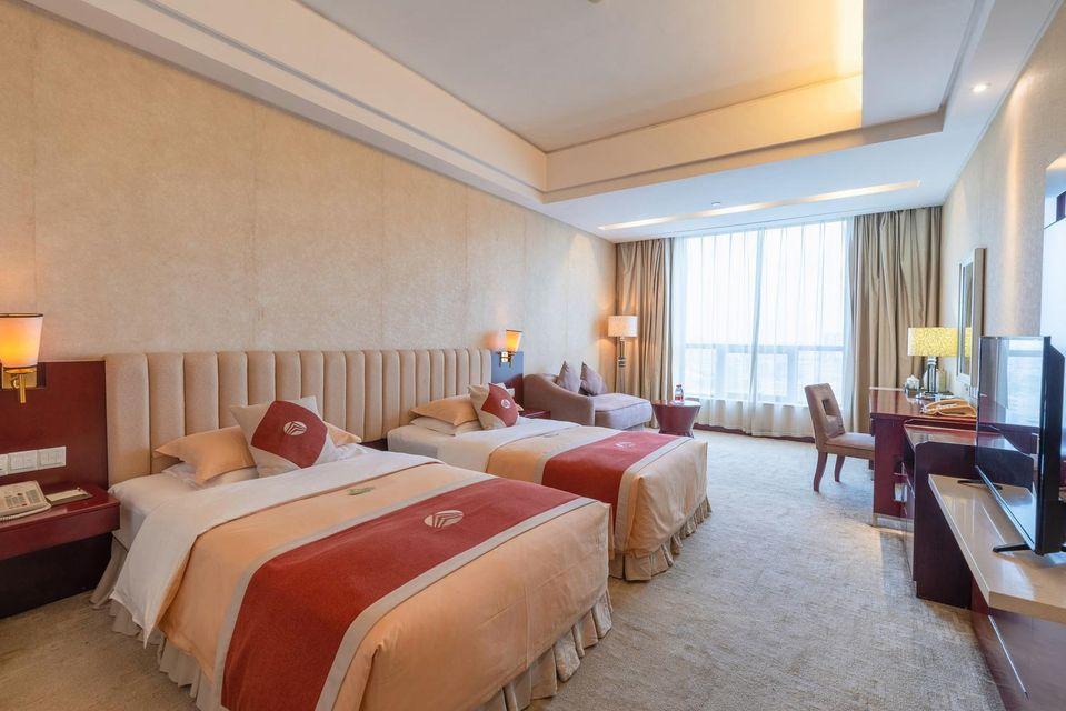 Elegant, Twin Beds