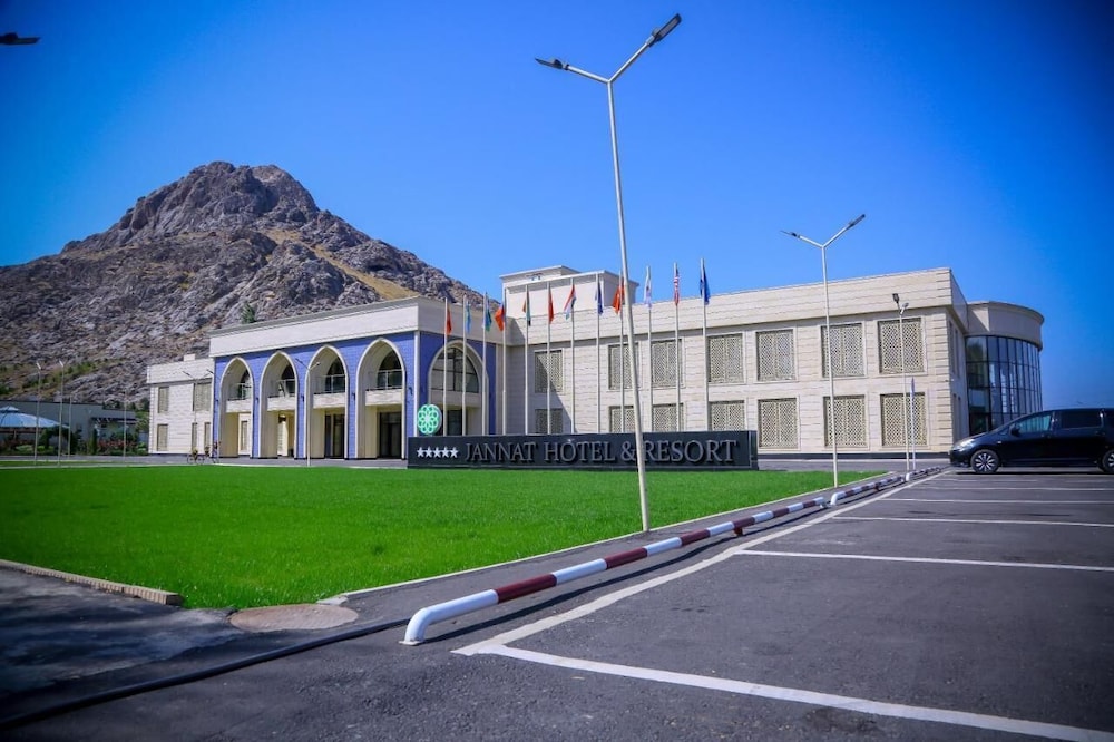 Jannat Resort Osh 47/56