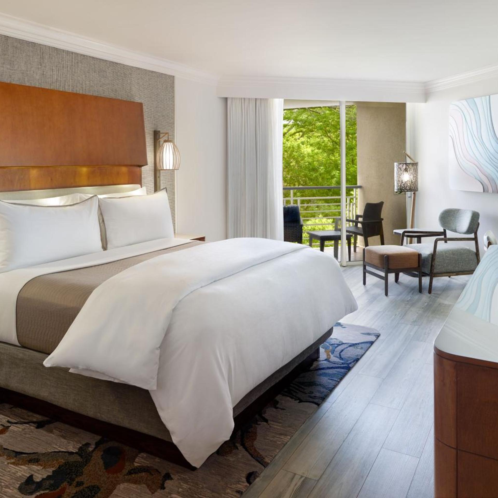 Guest Room, Traditional, King Bed, Island View
