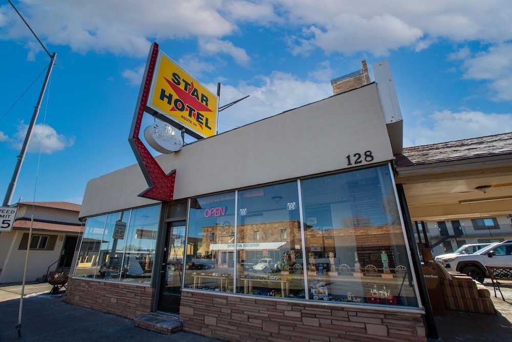 Star Hotel Route 66 Grand Canyon 3/47