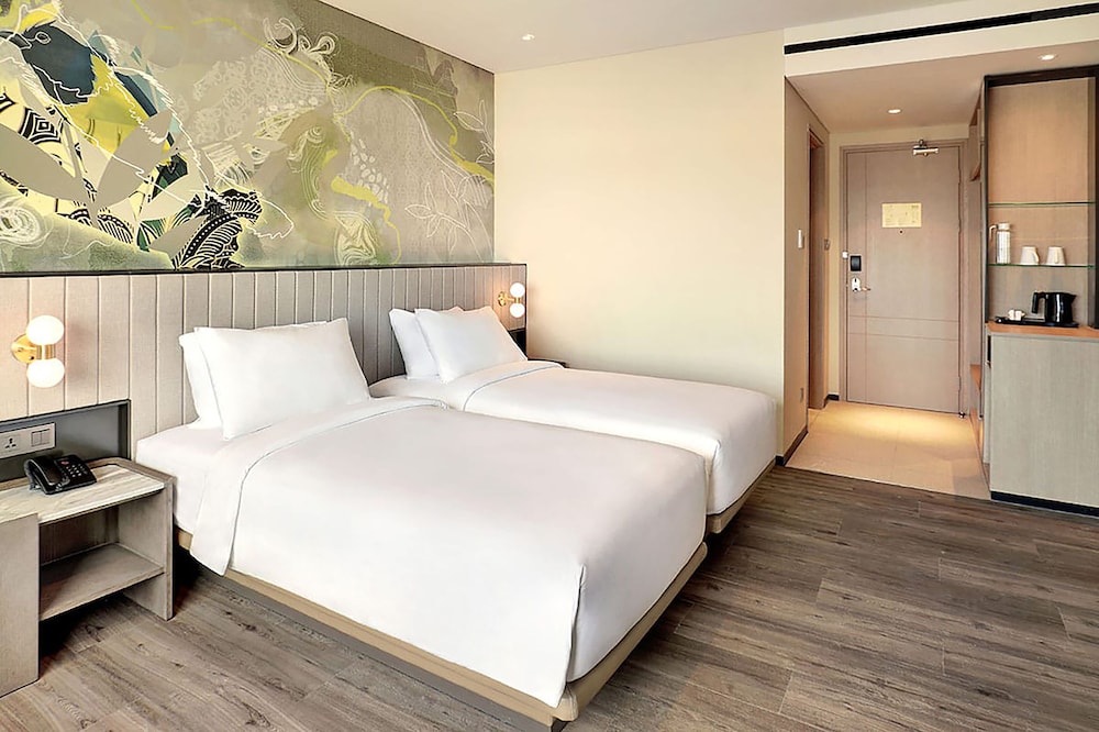 Mercure Bengkulu 13/66