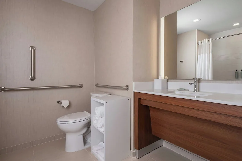 Residence Inn by Marriott Pearland 33/34