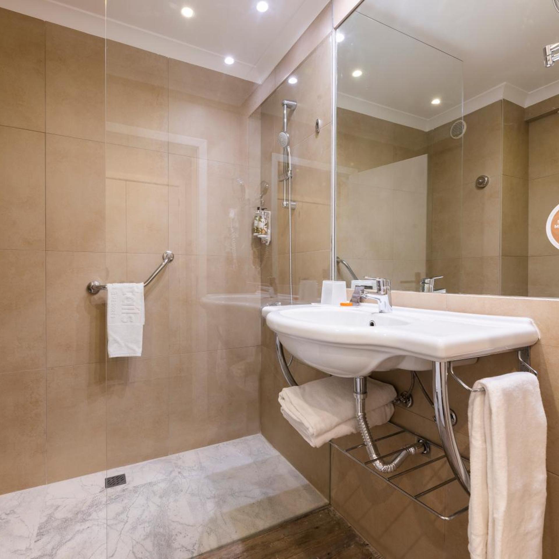 غرفة سوبيريور بسرير مزدوج أو سريرين منفصلين بإطلالة على المسبح، Velamar Boutique Hotel - Adults Only 3/3