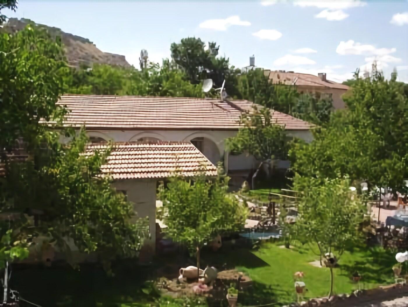 Yildiz Hotel 2/50