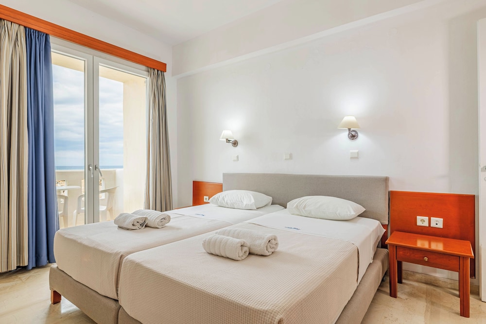 Niros Beach Apartments 21/58