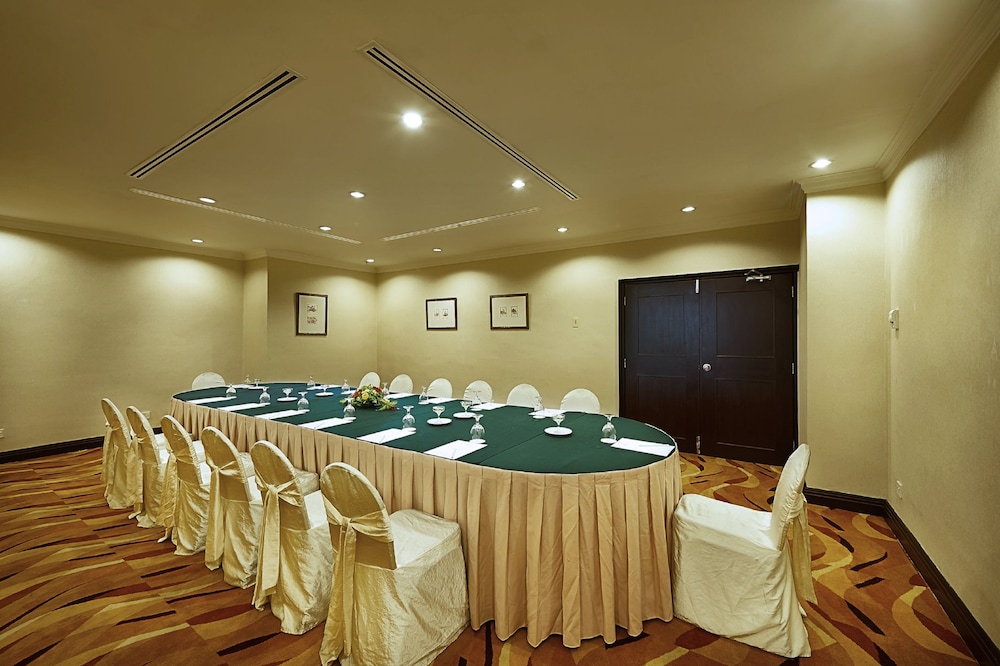 Berjaya Penang Hotel 46/53