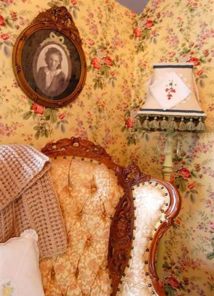 Alexander Mansion Historic Bed and Breakfast 23/48