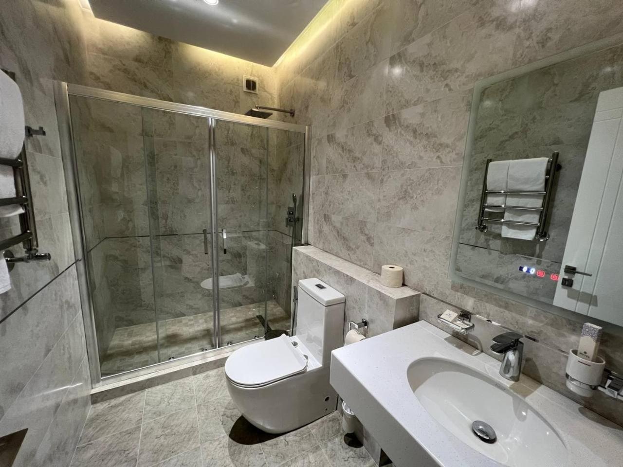 Pana Hotel 49/50