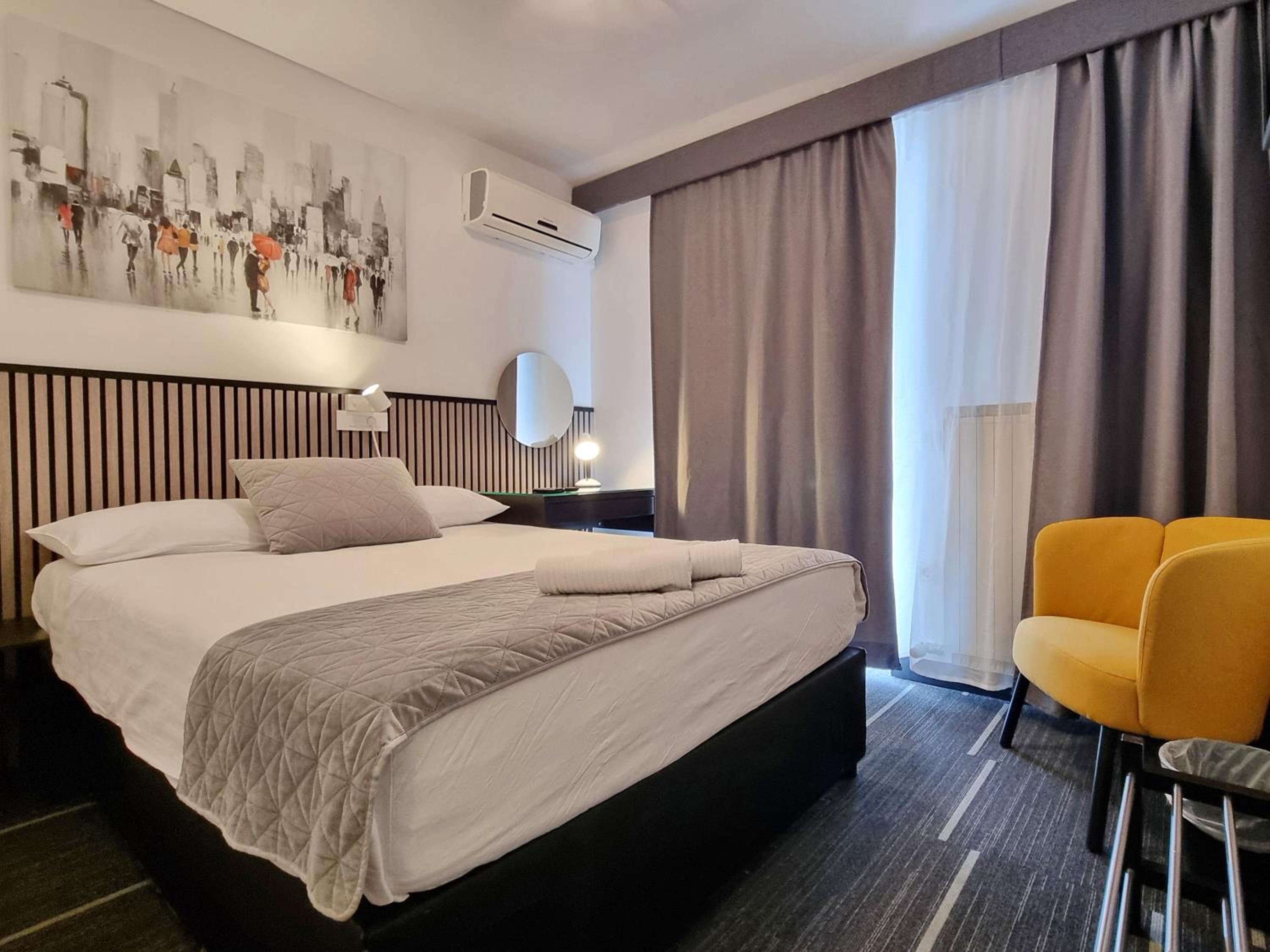 Standard, Double or Twin Bed, Balcony