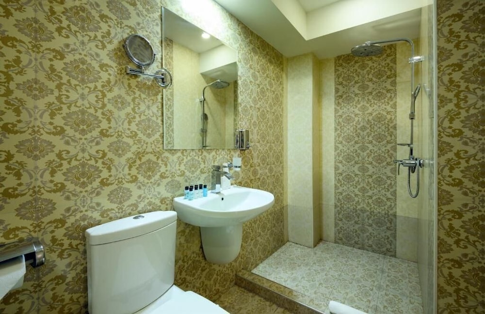 Royal Plaza by Stellar Hotels, Yerevan 46/50