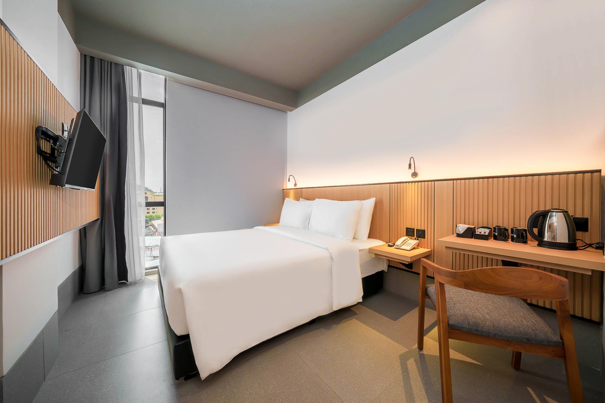 Superior, Queen Bed