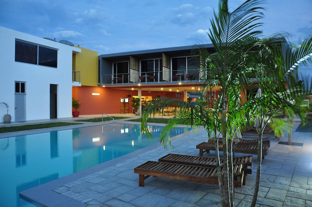 Leo S Beach Hotel Restaurant Adults Only 2/39