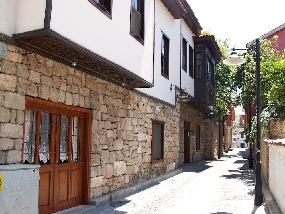 Ninova Pension 3/50