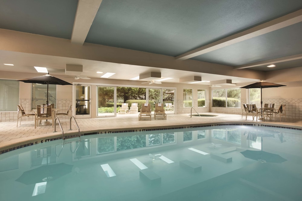 Country Inn & Suites By Radisson, Atlanta Airport North, GA 1/54