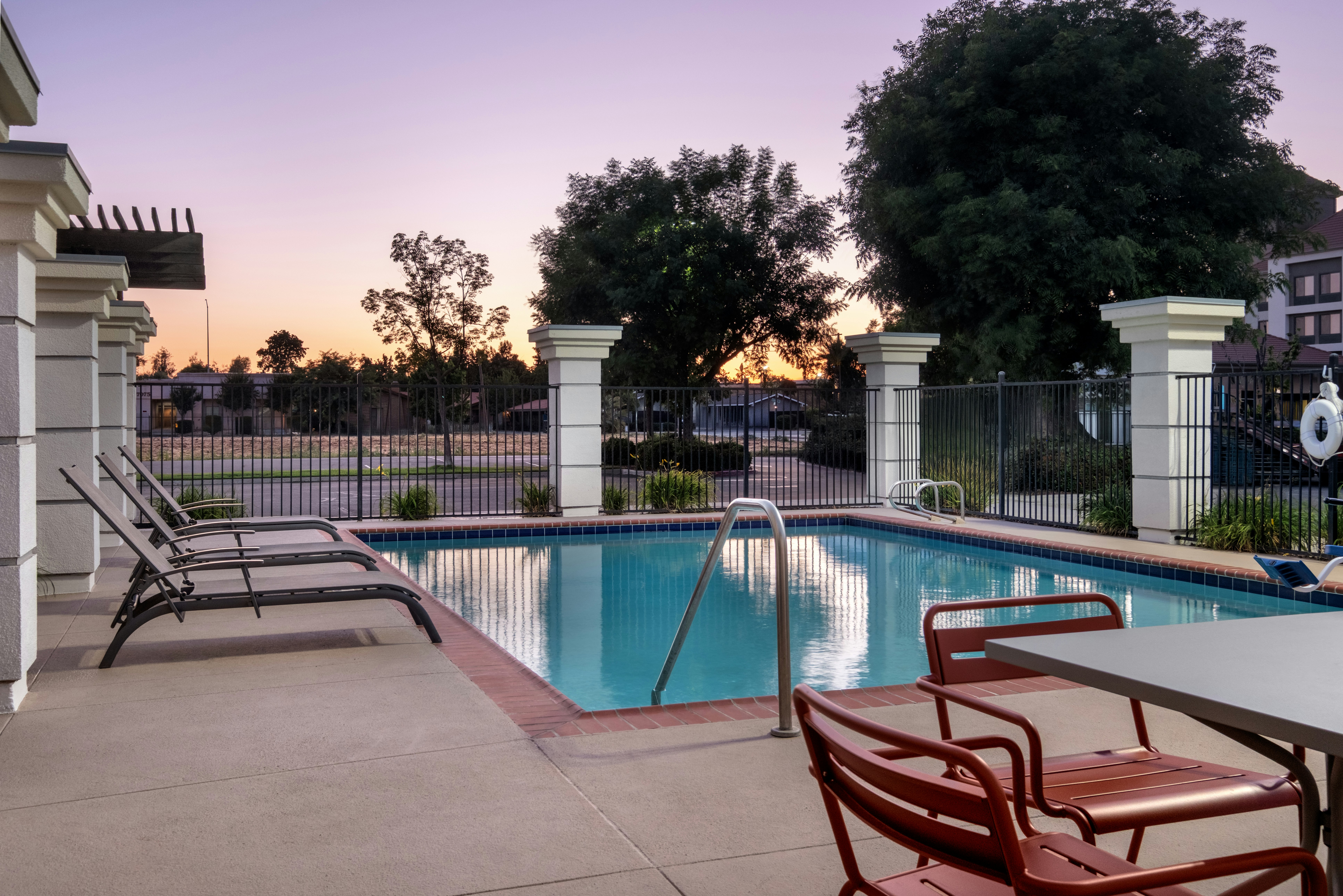 Hampton Inn & Suites Fresno, CA 23/45
