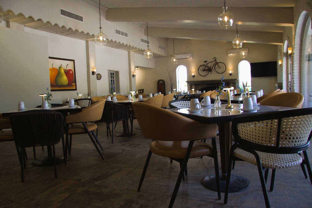 Hotel Del Rio 49/62