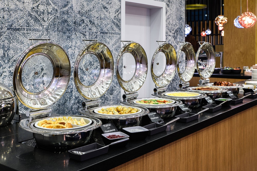 Courtyard By Marriott Warsaw Airport 45/62