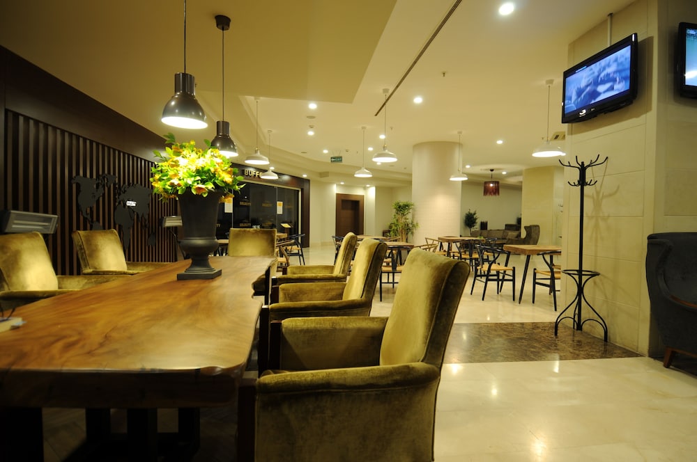 Goldcity Hotel 55/68