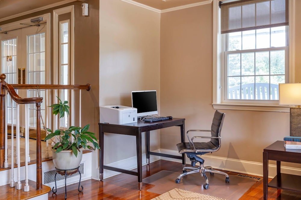 MainStay Suites Foxboro - Mansfield 32/37