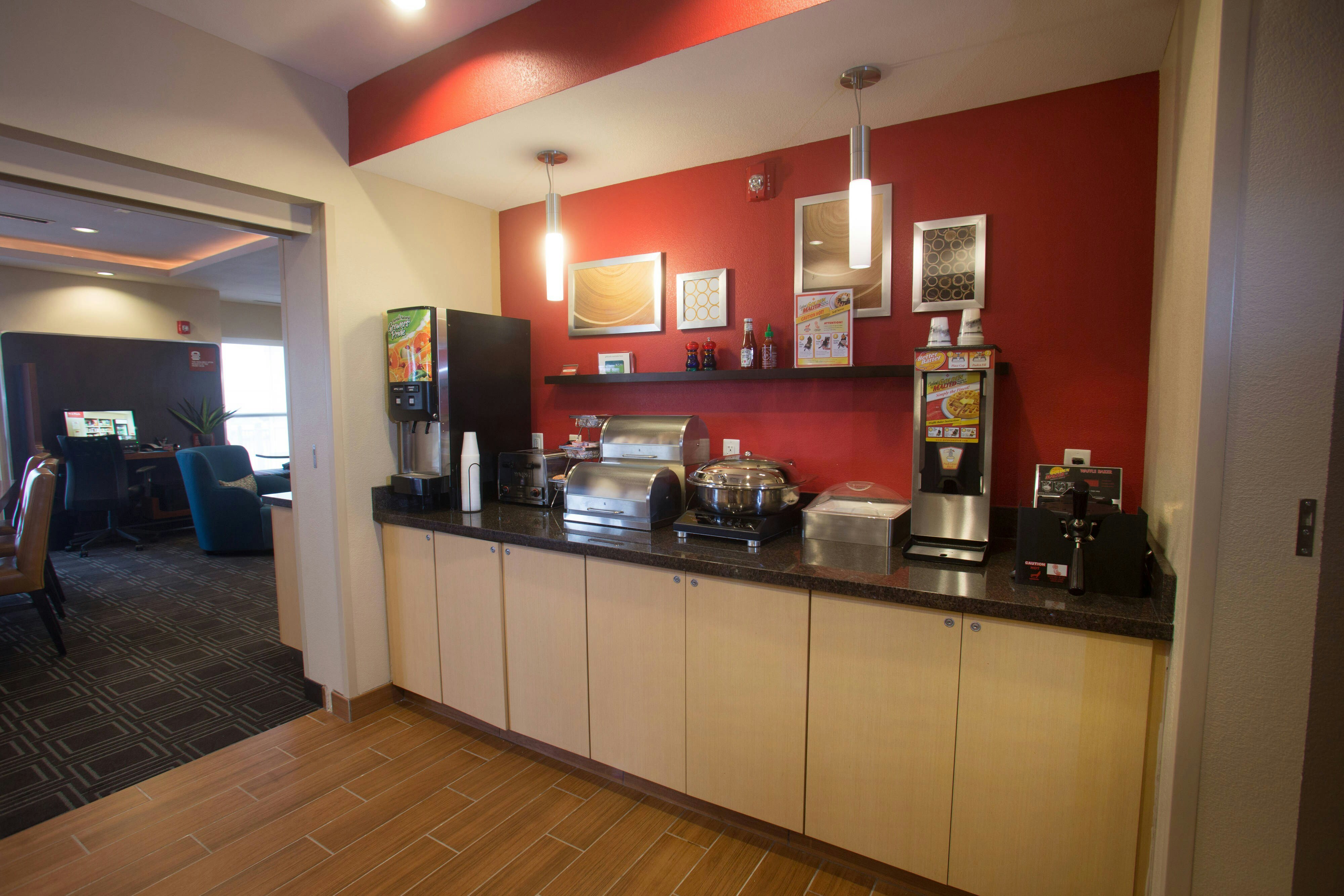 TownePlace Suites Lincoln North 12/36